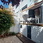 With Private Garden - Location Apartamento *